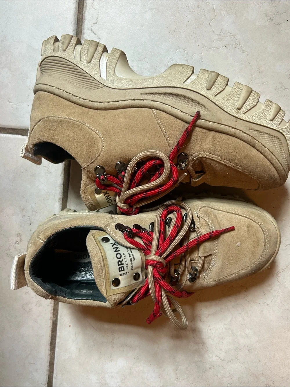 Bronx Jaxstar Vintage Tan Suede Hiking-Style Sneakers with Red Laces